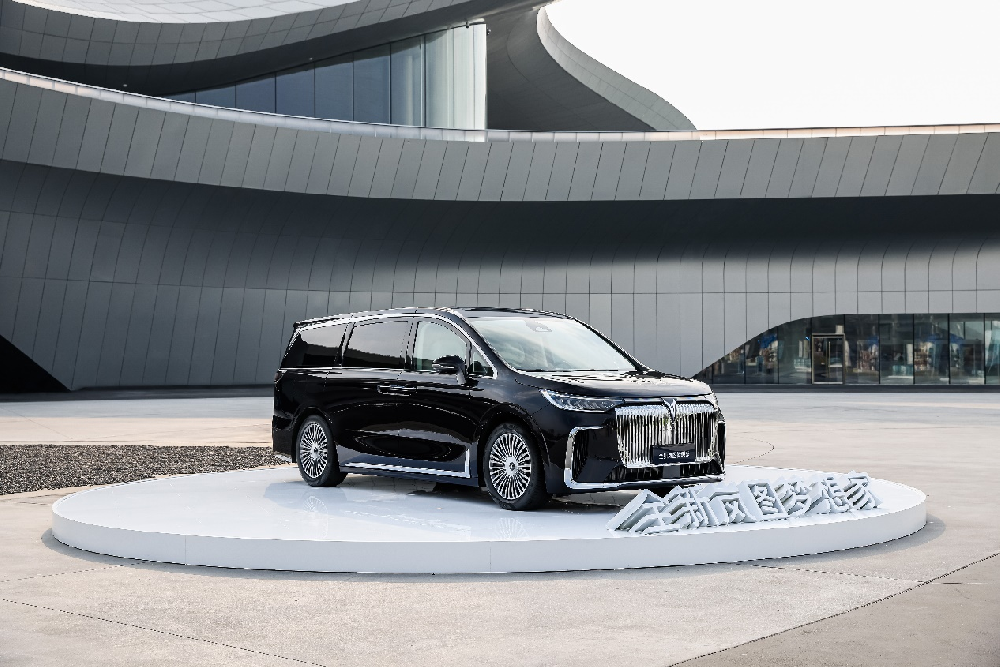 2025媒体管家：卢放：MPV市场有很大潜力 岚图一定会留在“牌桌”上