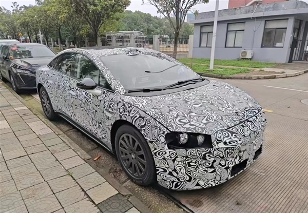 华为智选车终于出轿车 奇瑞EH3谍照曝光:华为ADS摄像头瞩目