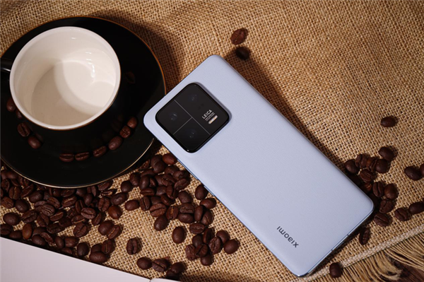 2499元!小米发布“美女神机” 但降价1000的K60更香……