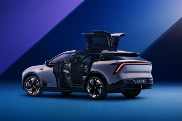 起售比蔚来ES6贵1000元 高合HiPhi Y预售：超酷对开门没了