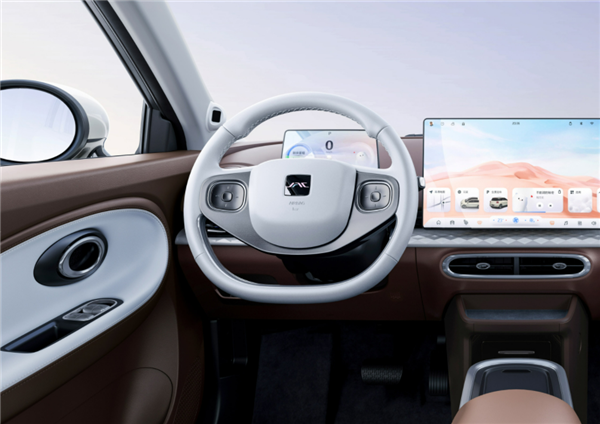 率先用上46大圆柱电池 江淮钇为3纯电车即将开售:最远能跑600km