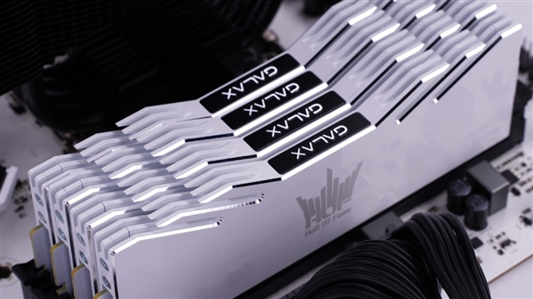 经典旗舰再升级媒体管家上海软闻！HOF CLASSIC DDR5系列内存正式发布