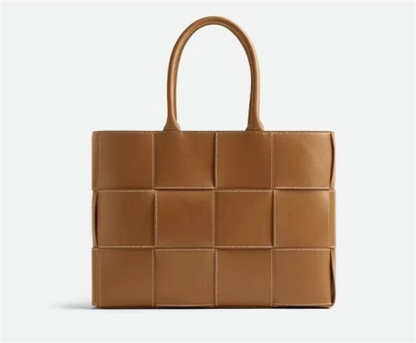 520就送TA这些奢品好物 京东携手BVLGARI、TIFFANY、BV等顶奢大牌发布520奢礼清单