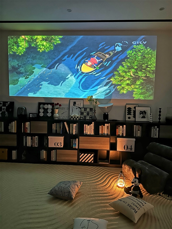 618新品投影仪就选哈趣H2 轻松享受电影盛宴！