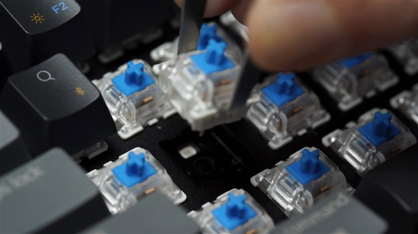 哎~就是玩!究竟什么是键盘热插拔 个性定制由你来造