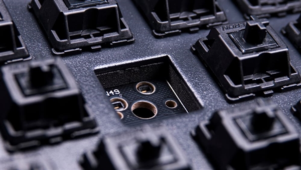 哎~就是玩!究竟什么是键盘热插拔 个性定制由你来造