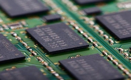 跌破300元1TB的杂牌固态硬盘 我劝你别买