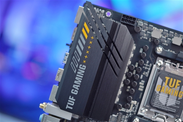 AM5电竞小钢炮!华硕TUF GAMING A620M-PLUS WIFI电竞特工主板图赏