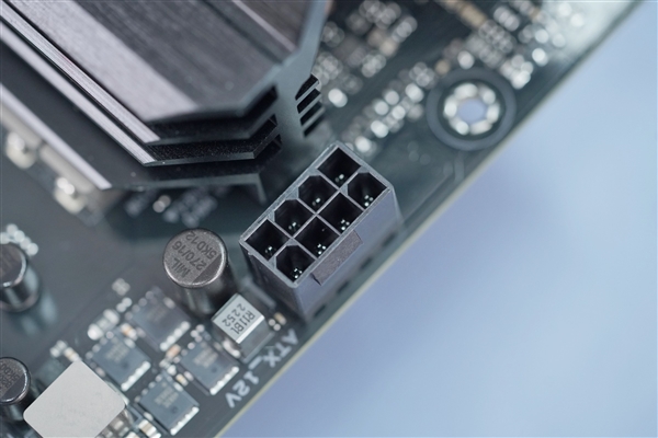 AM5电竞小钢炮!华硕TUF GAMING A620M-PLUS WIFI电竞特工主板图赏