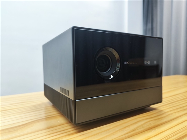 2023年618投影仪怎么选?预算6000元左右 4K投影仪首选当贝F6