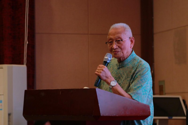 伊康集团携手张泰源教授共启"顺天丹干细胞"北京高峰论坛(图2) 伊康集团携手张泰源教授共启"顺天丹干细胞"北京高峰论坛(图2)