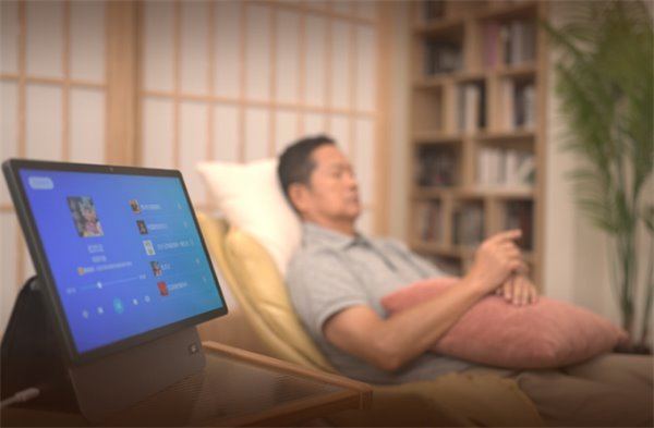 新品亮相 2023 智博会，康冠科技旗下 FPD 智显屏展示温情科技(图7)