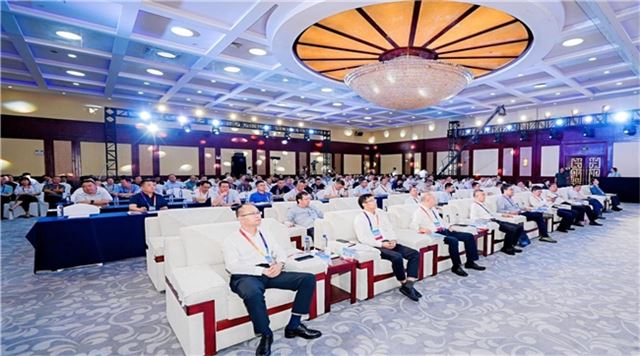 行业精英齐聚喀什 新疆天河化工彰显民爆安全文化与创新实力(图1) 行业精英齐聚喀什 新疆天河化工彰显民爆安全文化与创新实力(图1)