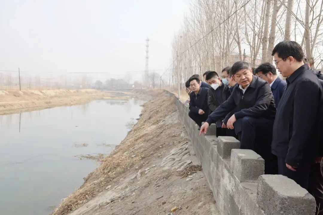 不打招呼，部长直奔现场调研，发现了问题……